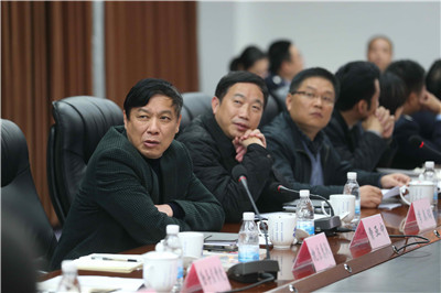 浦东城管召开市容环境顽症问题现场推进会 1.jpg