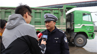 迎新年 保平安 本市开展渣土运输行业安全生产大检查2.jpg